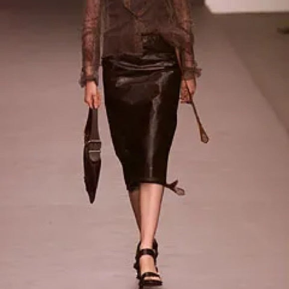 Vintage Fendi By Tom Ford Rubway Oyster Leather And Embossed Metal Design Shoulder Bag