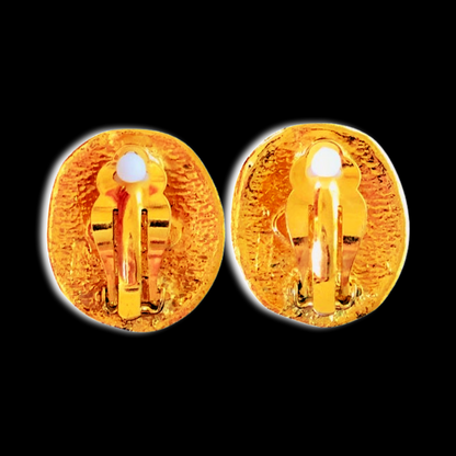 Vintage Chanel 31 Rue Cambon 24kt Gold Pated clip earrings